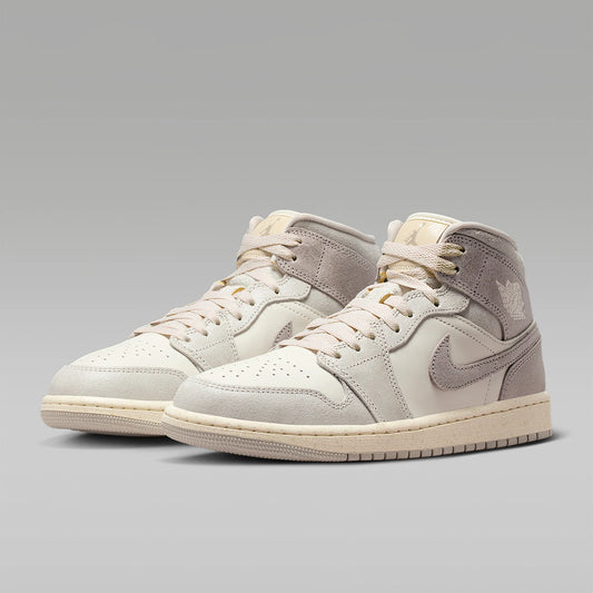 Nike Authentic JORDAN Scarpe da basket sportive da donna a collo alto con lacci, resistenti all’usura IB7010-001