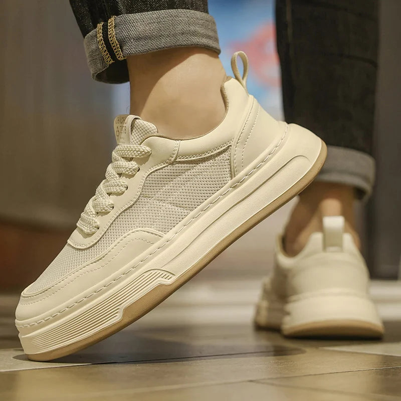 Ultralette, åndbare mesh-sneakers til mænd 2025 – moderigtige fritidssko med tyk sål, behagelige snøresko til daglig gang