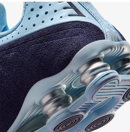 Chaussures de course rétro rembourrées Nike Authentic W SHOX R4 pour femme HQ7739-500