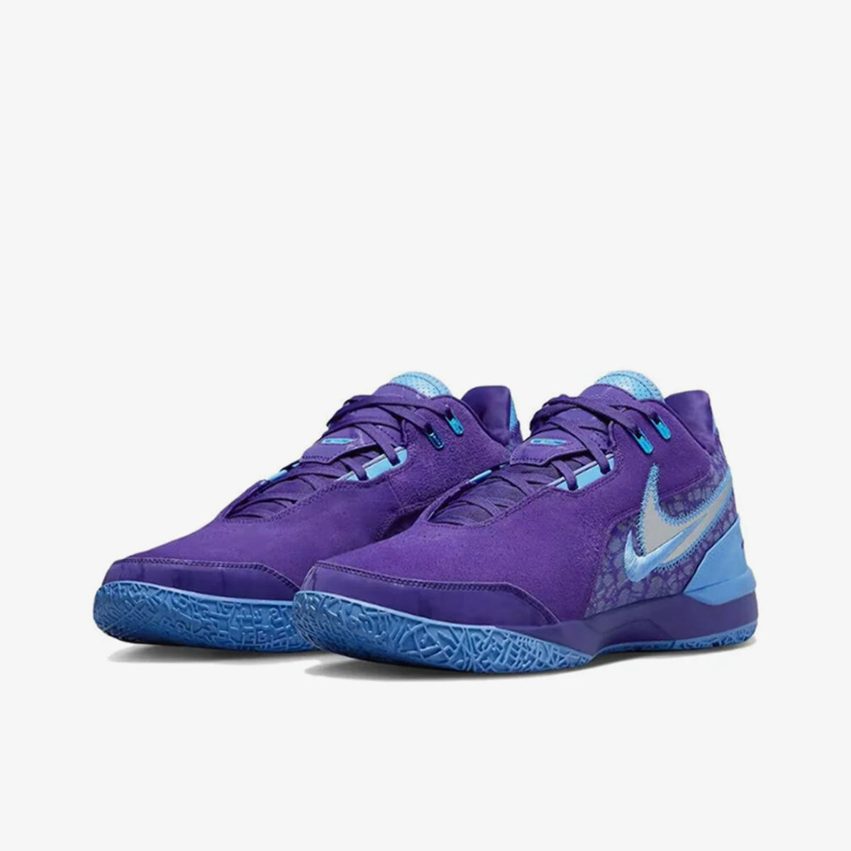 Oryginalne, nowe, męskie buty do koszykówki Nike z półwysoką cholewką i wytrzymałą patchworkową konstrukcją FJ1566-500