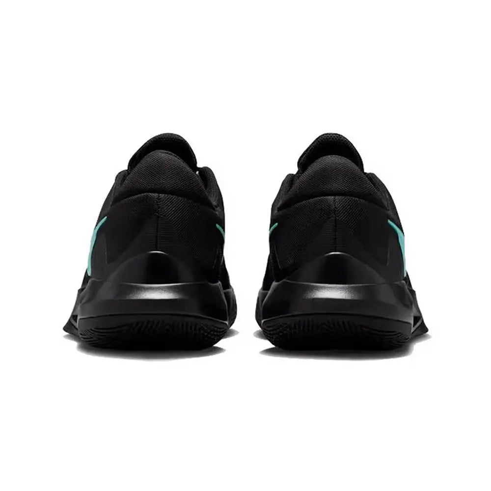Nike Precision 6 – pohodlné a univerzální nízké basketbalové boty pro muže v černé barvě IO7605-040