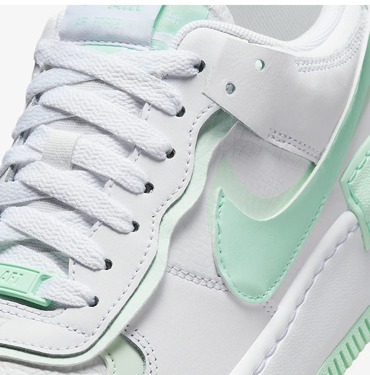 Nike AIR FORCE 1 originale da donna: sneakers classiche basse con suola spessa FZ3773-100