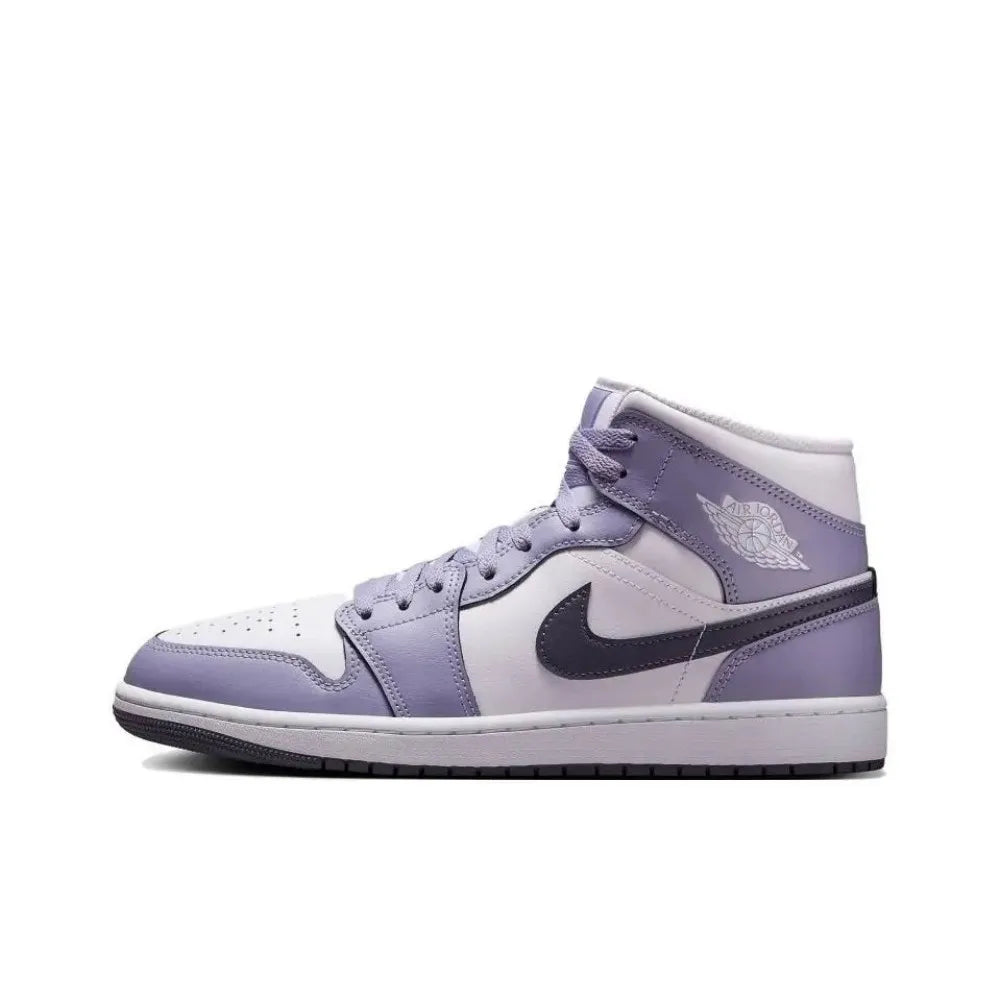Basketbalové boty Nike Air Jordan 1 Mid Unisex – Klasické a univerzální, spojující výkon na hřišti s každodenním stylem DQ8426-145