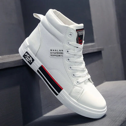 2025 new  Breathable soft sole Men's Casual Sports Shoes Korean Fashion Student jogging shoes youth board shoes