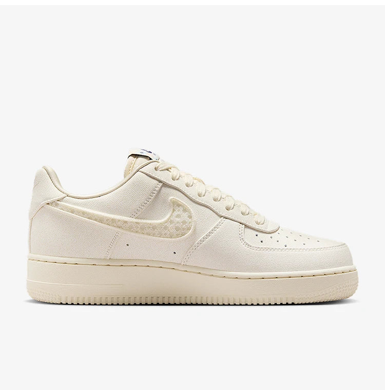 Оригинални дамски леки ежедневни маратонки Nike Air Force 1 Classic IH7351-010