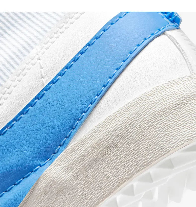 Sapatilhas casuais Nike para homem confortáveis e resistentes, de cano alto DD3111