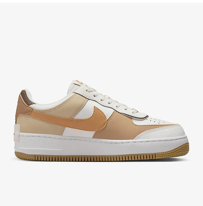 Nike Authentic Air Force 1 Scarpe da skate da donna con ammortizzazione comfort DZ1847-106
