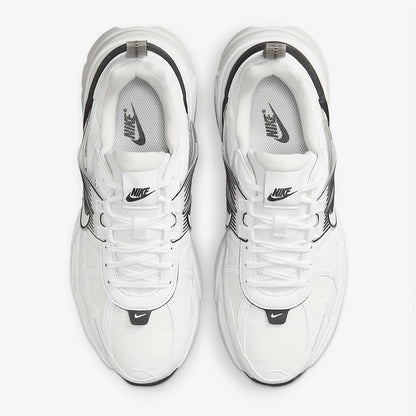 Nike äkta V2K RUN damskor, slitstarka, lätta, retro, låga ”dad shoes” HF5342-100
