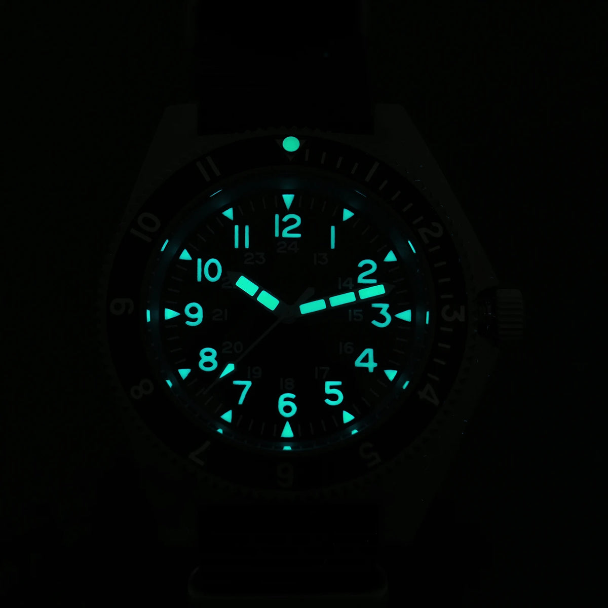 Watchdives WD1972 Men Watch VH31 Sweep Seconds Quartz Movement Sapphire  Stainless Steel Watches Waterproof Luminous Wristwatch