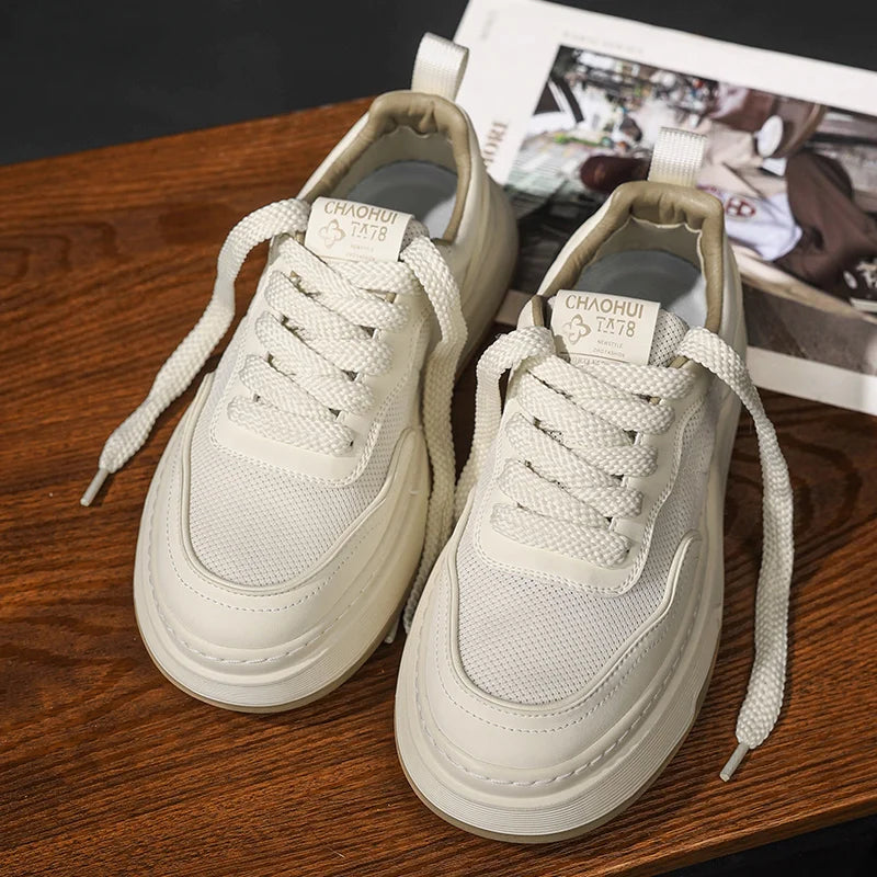 Ultralette, åndbare mesh-sneakers til mænd 2025 – moderigtige fritidssko med tyk sål, behagelige snøresko til daglig gang