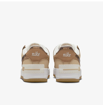 Nike Authentic Air Force 1 Scarpe da skate da donna con ammortizzazione comfort DZ1847-106