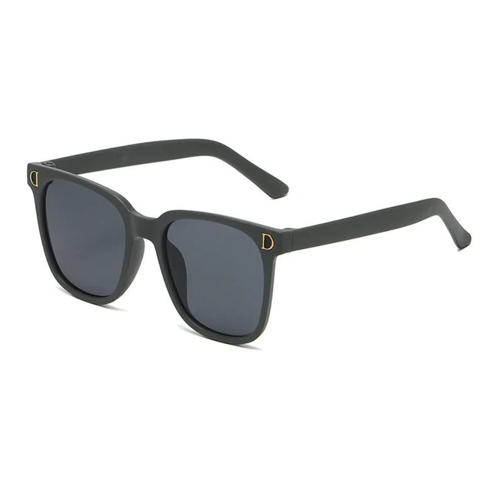 Kids Retro Square Sunglasses for Boys Girls, UV400 Protection Trendy D-Logo Sun Glasses, Fashion Children's Outdoor Eyewear