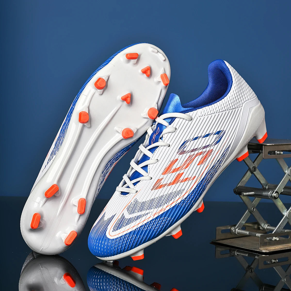 Breathable football shoes FG/AG long nail all season universal anti slip outdoor indoor sports shoes