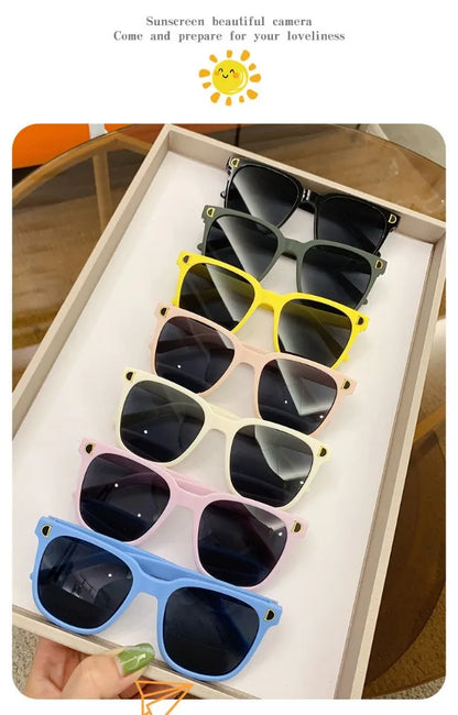 Kids Retro Square Sunglasses for Boys Girls, UV400 Protection Trendy D-Logo Sun Glasses, Fashion Children's Outdoor Eyewear