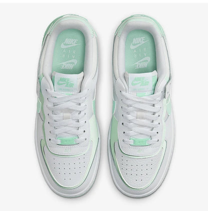 Nike AIR FORCE 1 originale da donna: sneakers classiche basse con suola spessa FZ3773-100