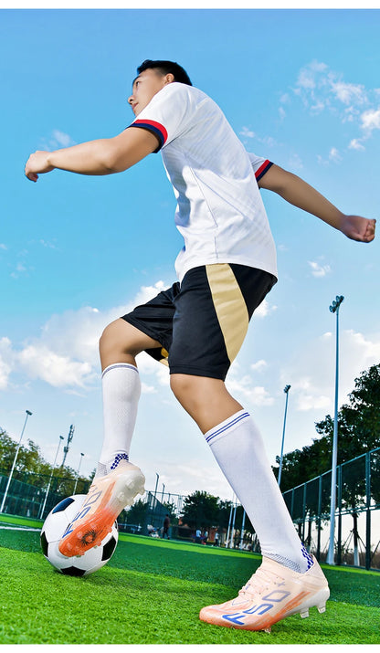 New Men Sneakers Match Grass Cleats High-quality Soccer Shoes Futsal Football Boots Non-Slip Indoor Hot-selling High-top Outdoor