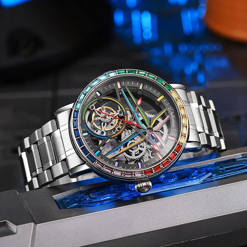 Muški sat sa skeletnim dizajnom, modnog stila, postavljen dragog kamenjem u duginim bojama i s tourbillon mehanizmom; luksuzni automatski mehanički sat, vodootporan do 30 metara.