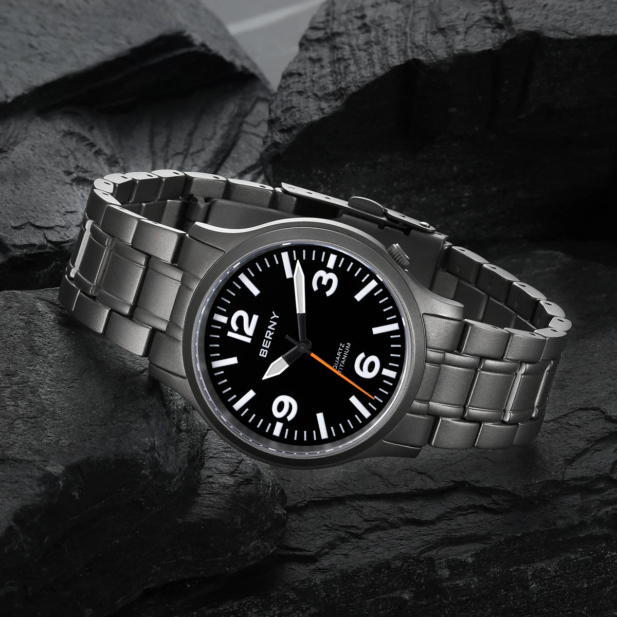 BERNY Full Titanium Men Watch Super Luminous Sports Quartz Watches Lightweight and Comfortable 5ATM Easy Read Wristwatch