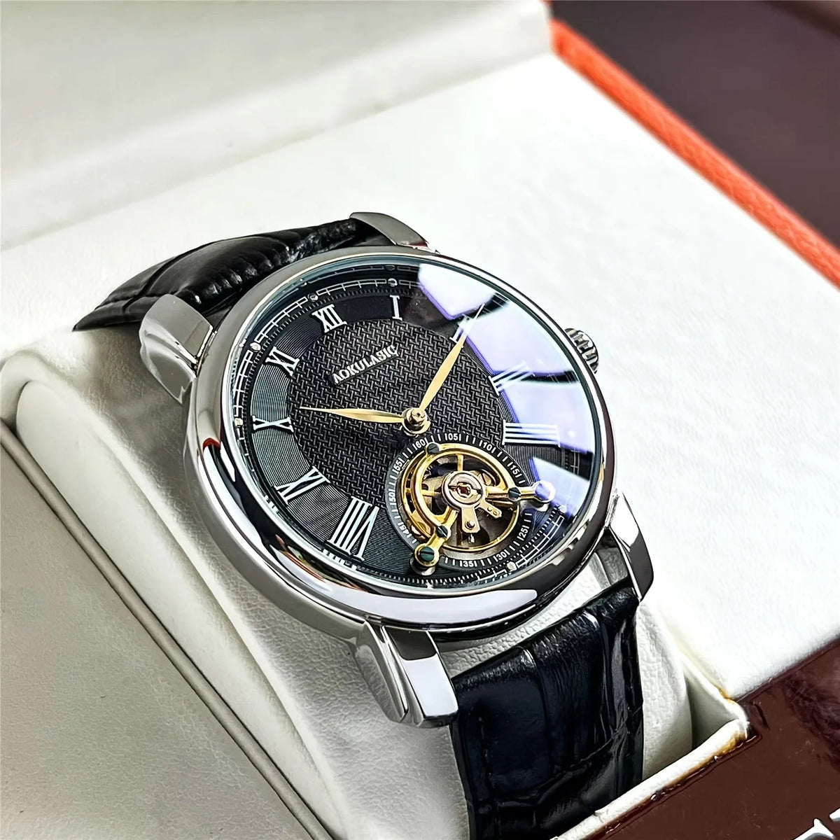 Montre mécanique automatique pour homme – Design ajourélégant, style « business casual » tendance, boîtier en alliage et bracelet en cuir, sans pile