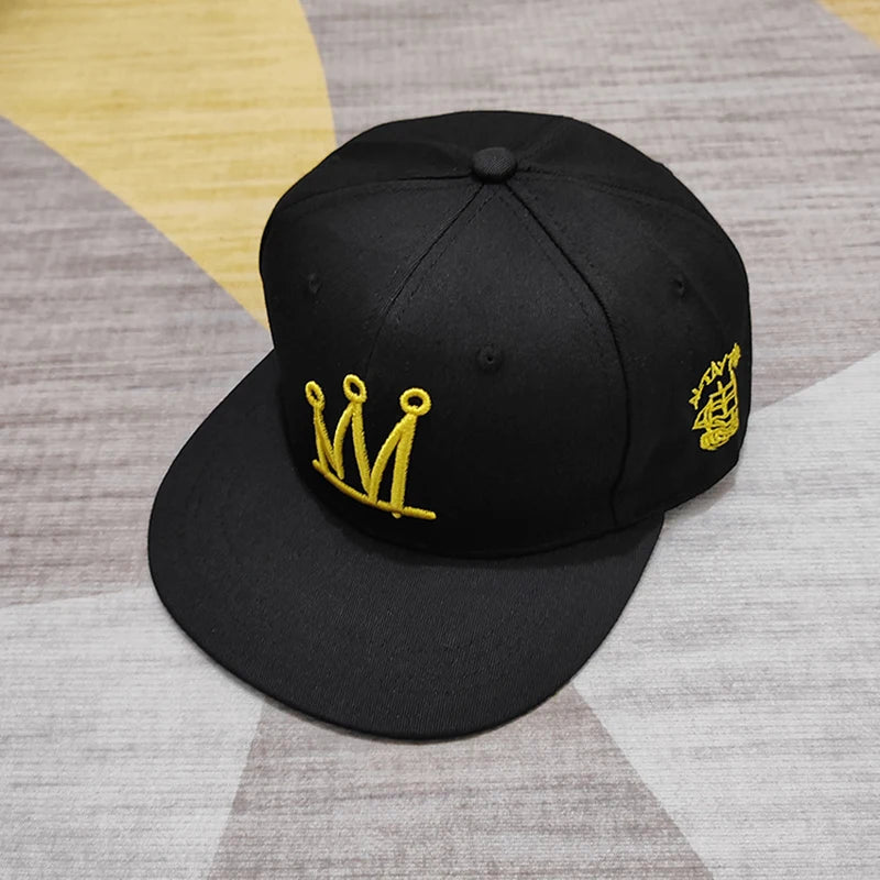 Miesten kirjaillulla tekstillä varustettu trendikäs, helposti yhdisteltävä suoralla lipalla oleva baseball-lippalakki – naisten kesäinen hiphop-hattu ulkokäyttöön, säädettävä aurinkosuojallinen lippis