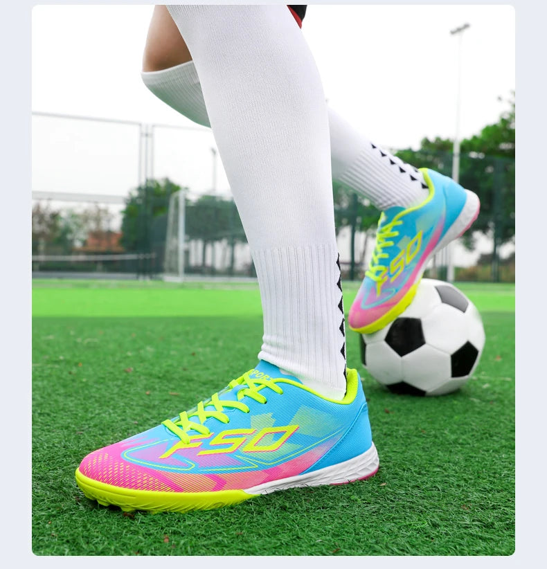 New Men Soccer Shoes Unisex Sneakers Hot Sale Football Boots Professional High-quality Futsal Ultralight Women TF/FG Cleats