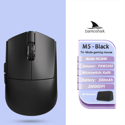 Darmoshark M5Air trådlös gamingmus i smidd kolfiber 8K PAW3950 30K DPI för små händer, fingertoppsgrepp, spelmakron, lättviktig