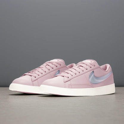 Adidași Nike Genuine Spring BLAZER LOW LX pentru femei, cu șireturi, AV9371-500