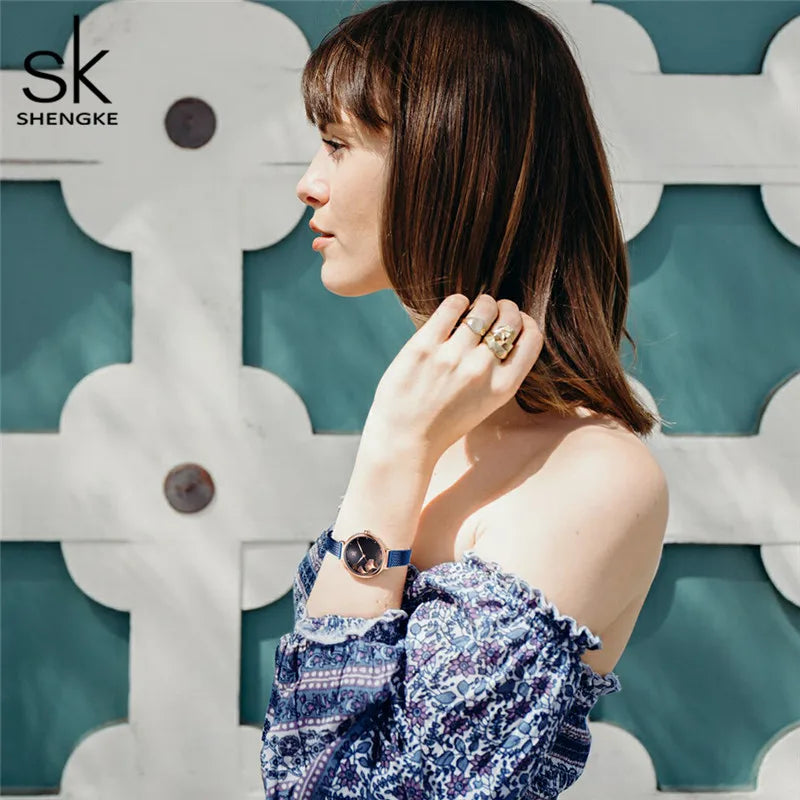 Shengke Originale Design Woman Watches Fashion Lucky Clover Fashion Women's Quartz Wristwatches Top Luxury Elengent Female Clock
