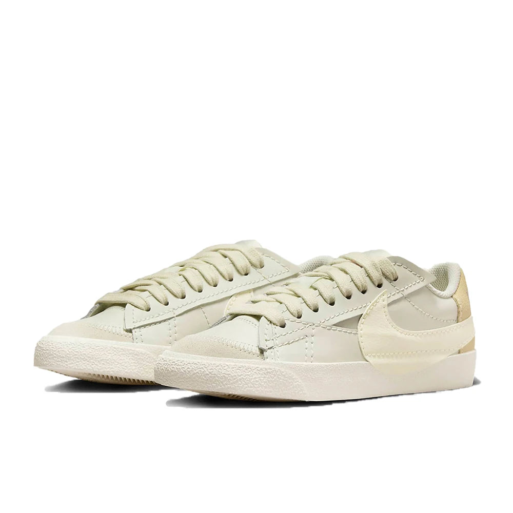 Adidași Nike Blazer, design clasic retro, confort durabil pentru purtare casual de zi cu zi CZ1055-100