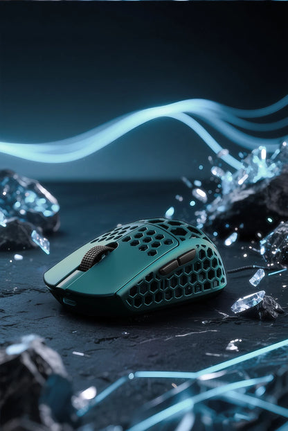 Darmoshark M5Air trådlös gamingmus i smidd kolfiber 8K PAW3950 30K DPI för små händer, fingertoppsgrepp, spelmakron, lättviktig