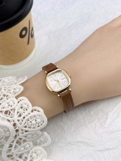 Hot Sale Women Watch Simple Small Dial Quartz Watches Luxury Ladies Gift Wristwatch Fashion Student Leather Strap Clock Relógio