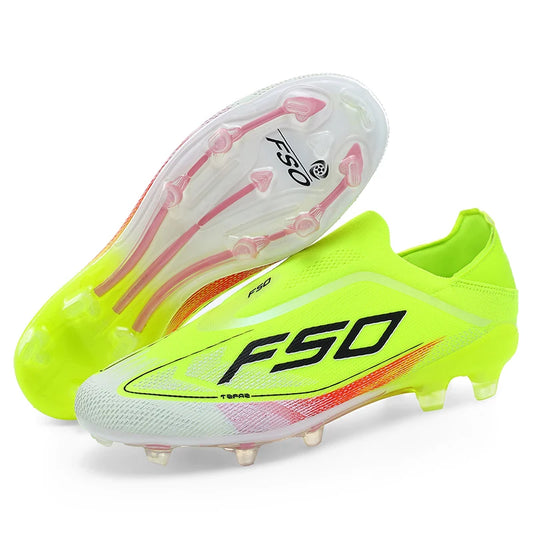 Nuove scarpe da calcio da uomo con tacchetti per erba, scarpini da calcio outdoor di alta qualità per partita, antiscivolo, sneakers da ragazzo, bestseller, alte e leggere