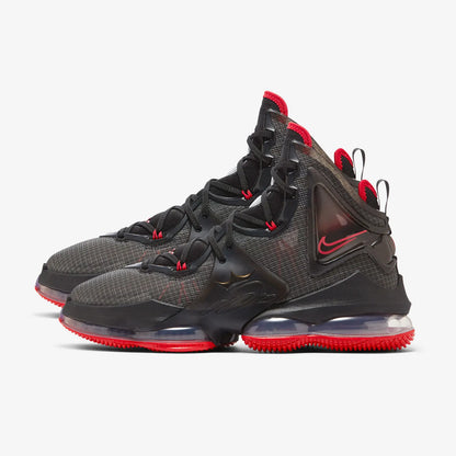 Pánské tréninkové basketbalové boty Nike Genuine LeBron 19 DC9340-001