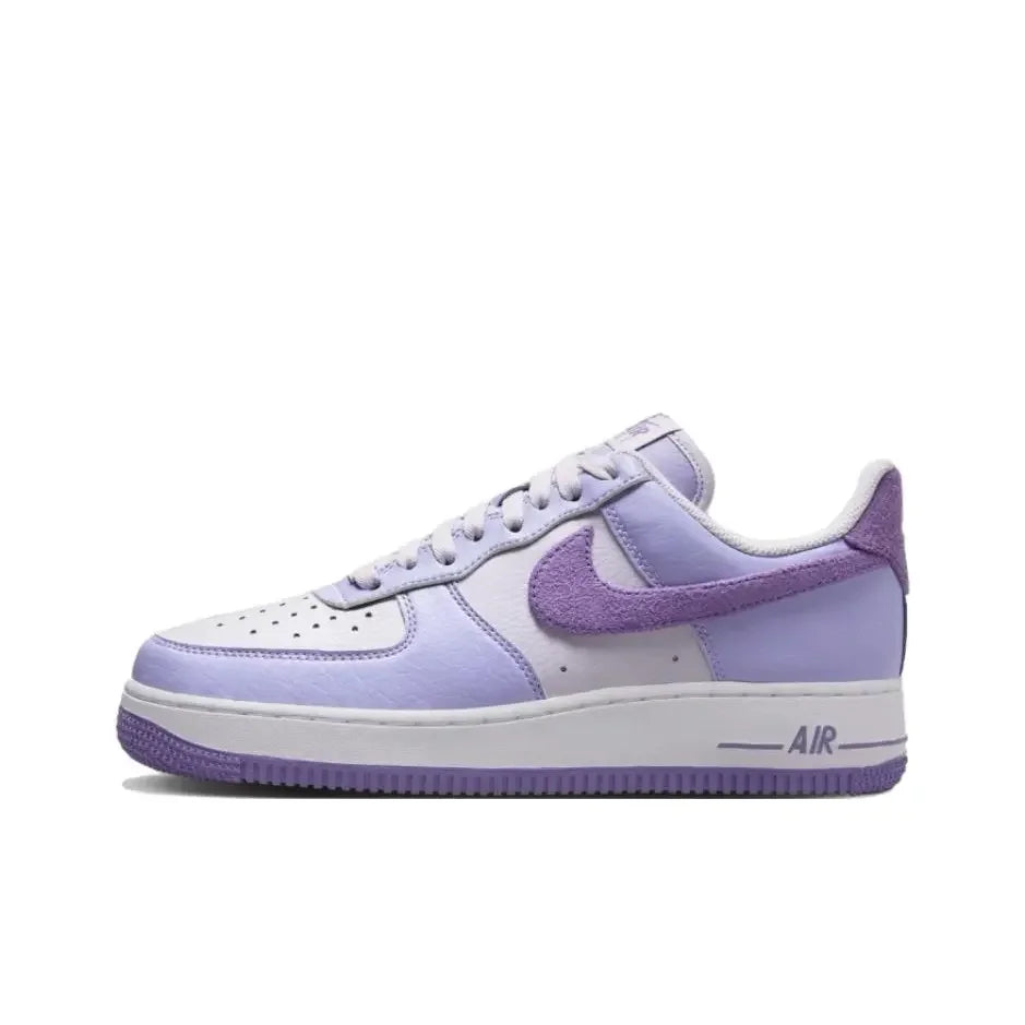 Sneakers classiche unisex Nike Air Force 1 Low, ammortizzazione confortevole e design resistente per un uso quotidiano casual FN8540-100
