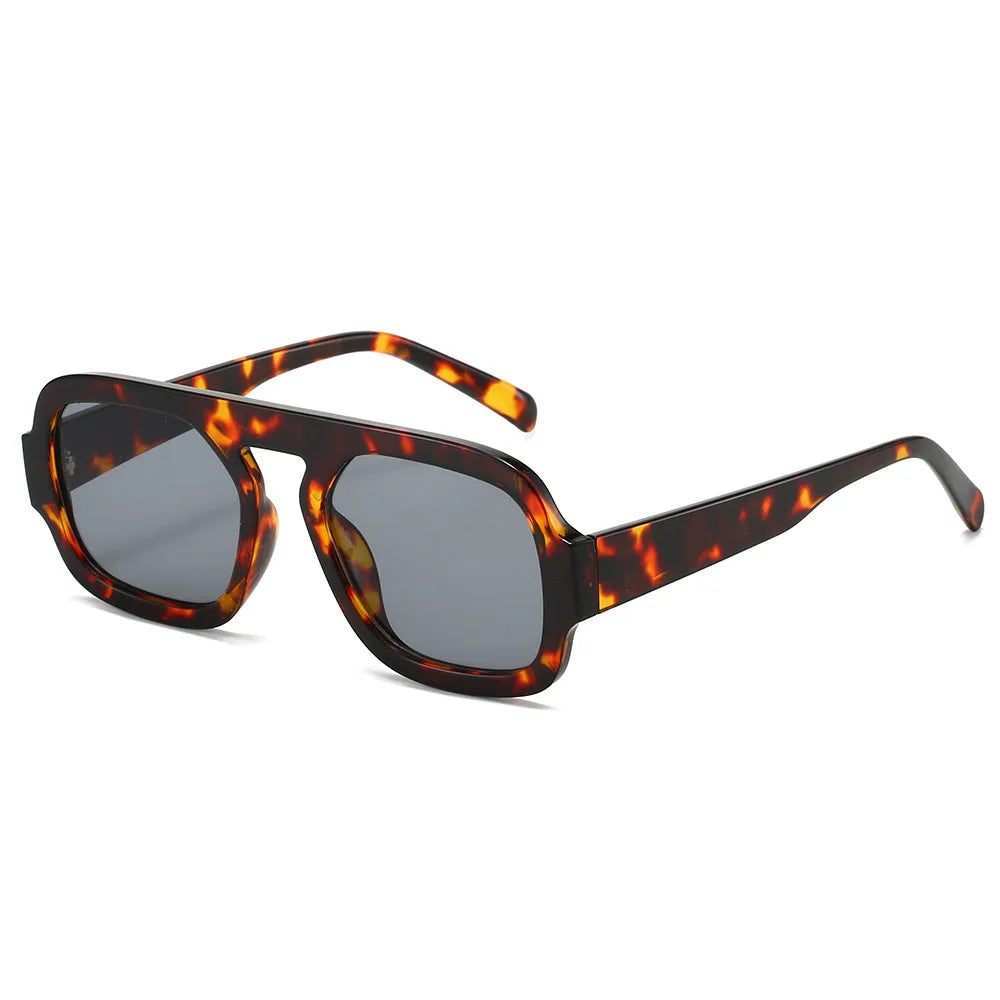 Retro Pilot Square Sunglasses Lady Fashion Simple Ins Black Tea Sun Glasses for Women Men Trending Outdoor Casual Shades UV400
