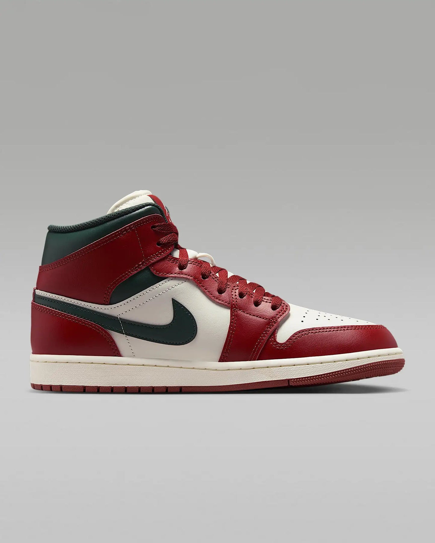 Jordan Air Jordan 1 classic versatile retro mid-cut basketball shoe DQ8426-105