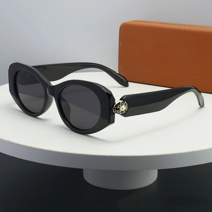 2026 New Oval-Shaped Sunglasses with a European and American Style, Featuring a Unique Metal Snake Head Design, Cross-Border Fashion Versatile Sunglasses for Women with a High-End Feel