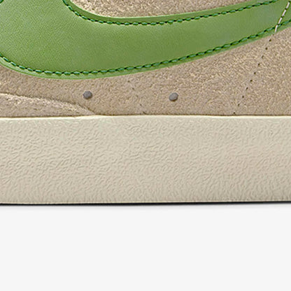 Nike Authentic BLAZER MID '77 Sapatilhas casuais de cano médio para mulher DV7006-100