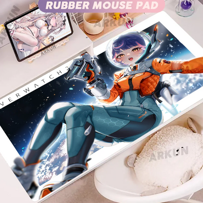 Módní velká FPS 900x400 anime herní podložka s dívkou ve stylu Overwatch pro notebook a kancelář, měkká gumová podložka na stůl, herní podložka pod myš XXL