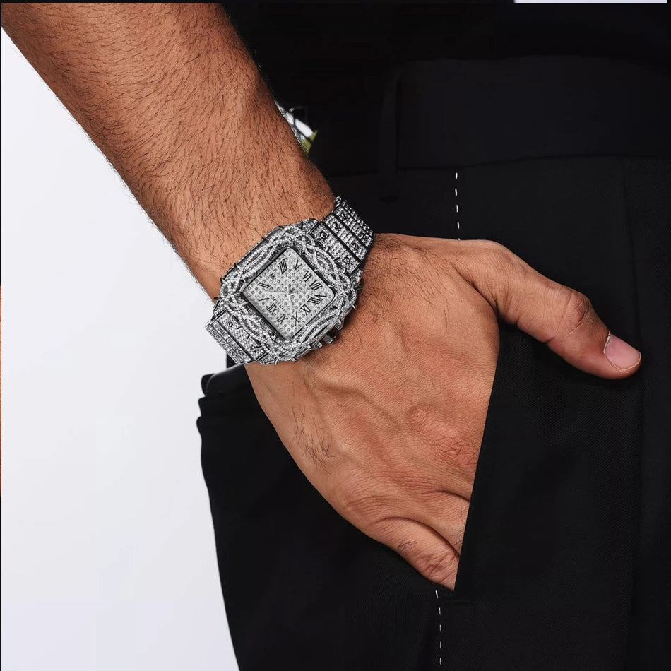 Shine Luxury Hip-Hop Diamond Watch with Emeralds for Men Replica Czech Stone Inlaid Waterproof Gold Watch שעוני יוקרה