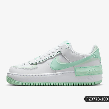 Nike AIR FORCE 1 originale da donna: sneakers classiche basse con suola spessa FZ3773-100