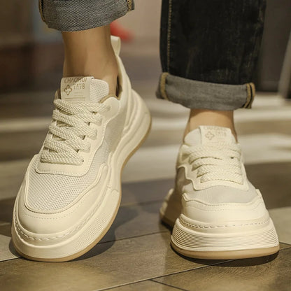 Ultralette, åndbare mesh-sneakers til mænd 2025 – moderigtige fritidssko med tyk sål, behagelige snøresko til daglig gang