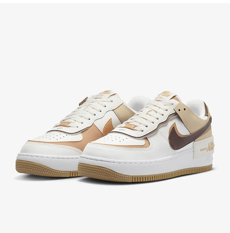 Nike Authentic Air Force 1 Scarpe da skate da donna con ammortizzazione comfort DZ1847-106