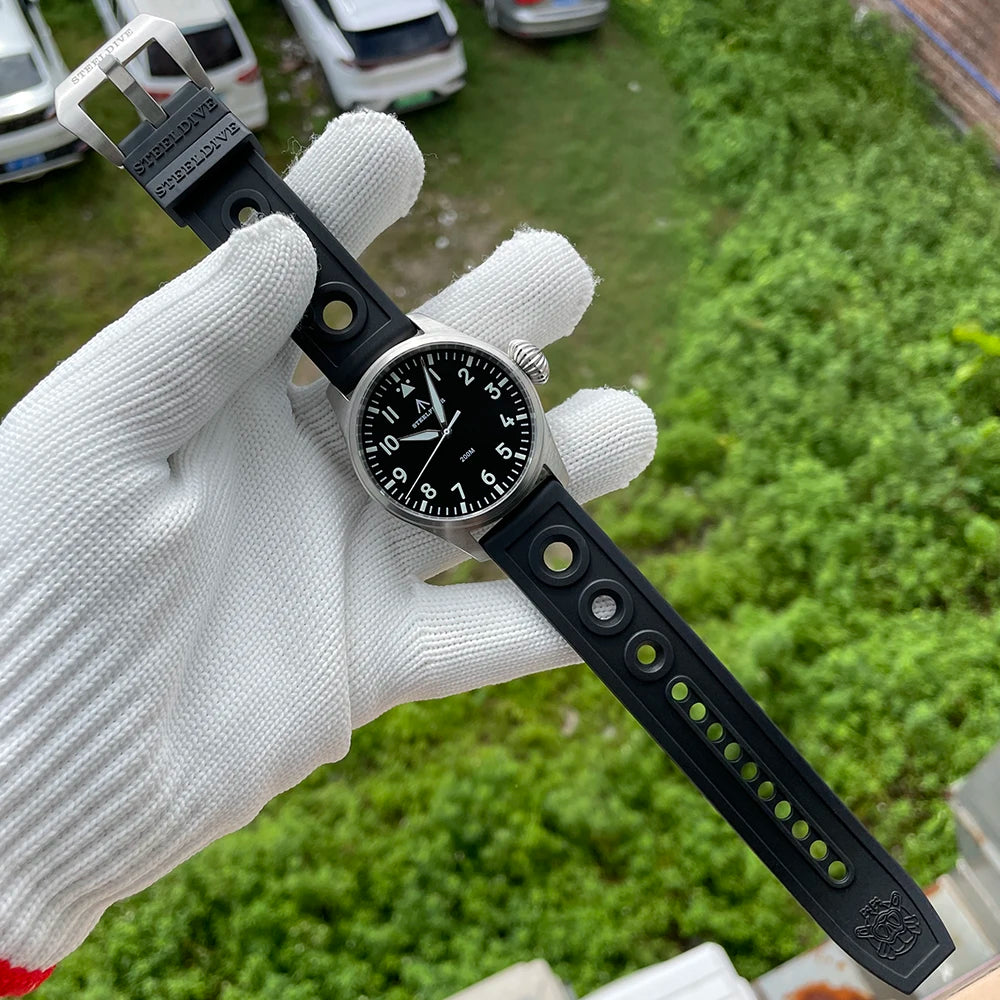 STEELFLIER Official SF743 Pilot VH31 Quartz Movement Big Onion Crown 200M Waterproof Sapphire Crystal Luxury Dive Luminous Watch