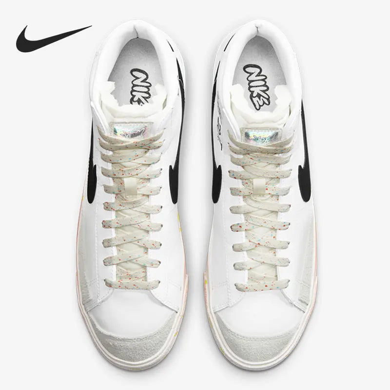 Оригинални сезонни унисекс кецове Nike Blazer Mid High-Top за ежедневно носене DJ4278-101
