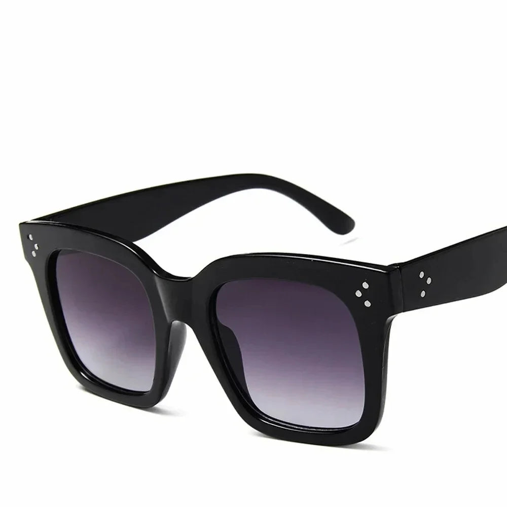 2026 Sunglasses Lady Flat Top Eyewear Lunette Femme Women Luxury Brand Sunglasses Women Rivet Sun Glasse UV400