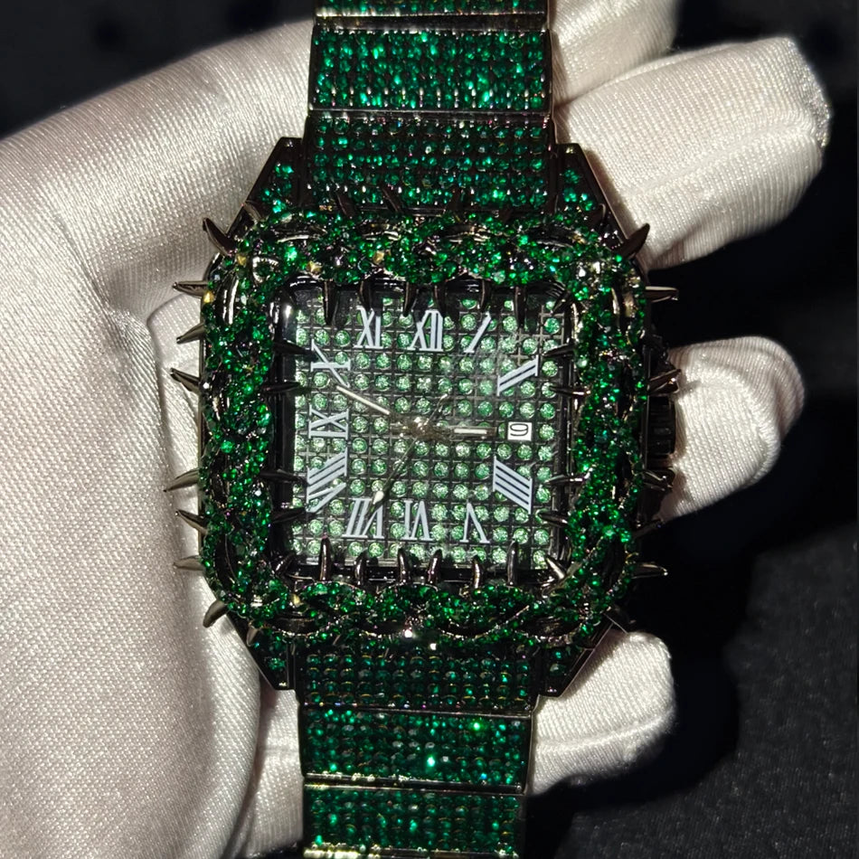 Shine Luxury Hip-Hop Diamond Watch with Emeralds for Men Replica Czech Stone Inlaid Waterproof Gold Watch שעוני יוקרה