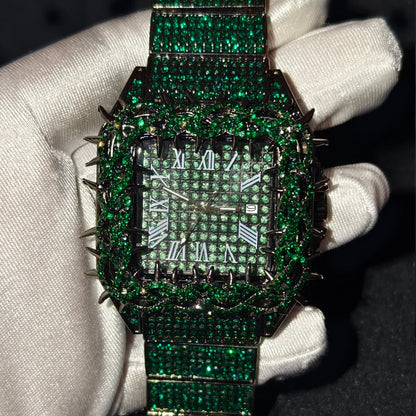 Shine Luxury Hip-Hop Diamond Watch with Emeralds for Men Replica Czech Stone Inlaid Waterproof Gold Watch שעוני יוקרה