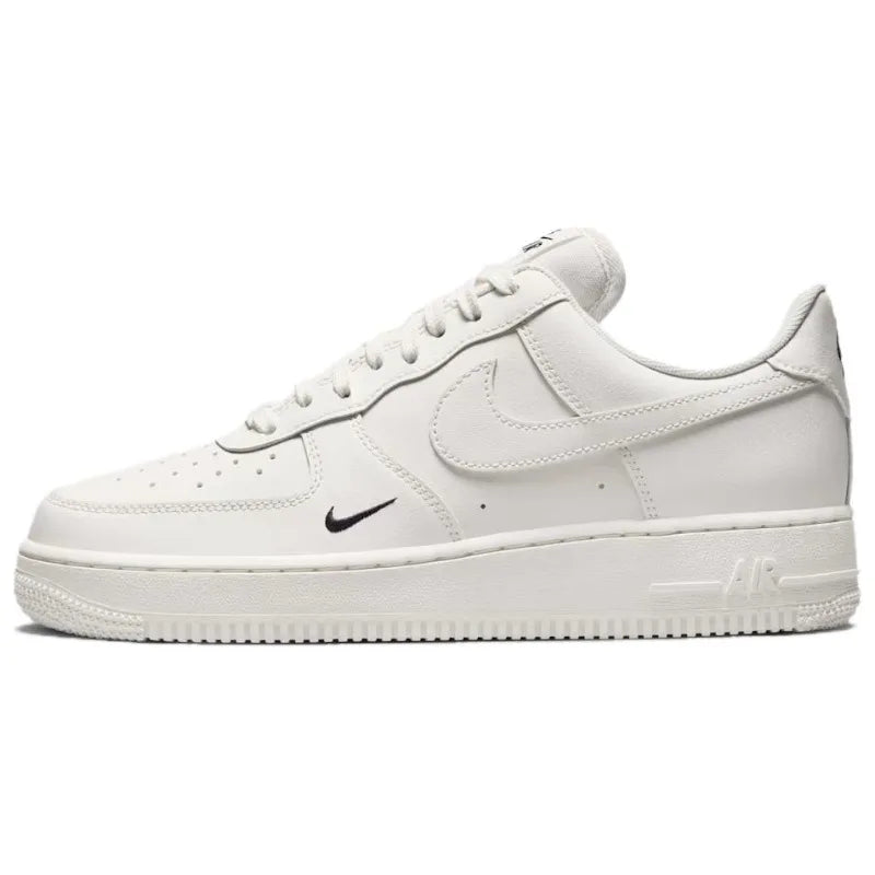 Nike Air Force 1 '07 Dames Triple White Leer AF1 Classic Comfortabele Air Cushion Board Shoes Casual Witte Sneakers DD8959-100