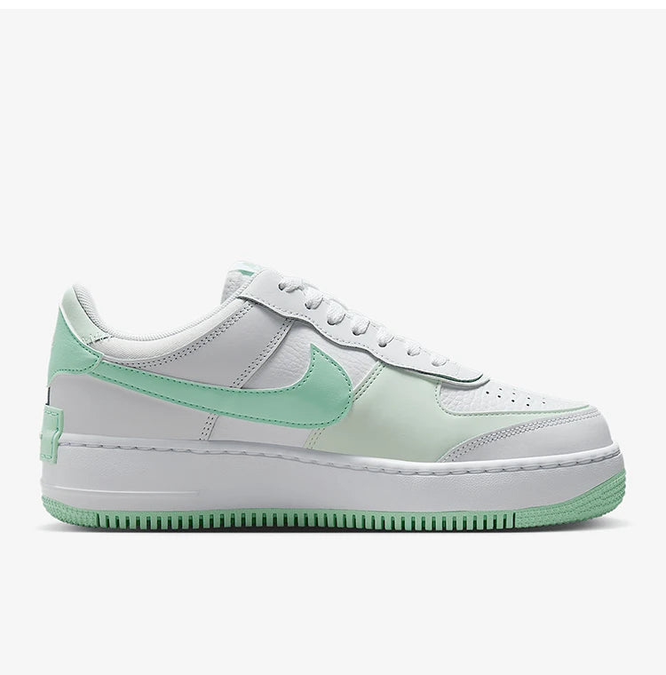 Nike AIR FORCE 1 originale da donna: sneakers classiche basse con suola spessa FZ3773-100